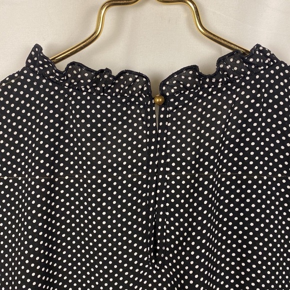Who What Wear Black Ruffle Polka Dot Short Sleeved Blouse - Picture 4 of 6